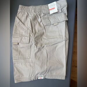 MENS NEW WITH TAGS HIKING CARGO SHORTS 7’ inseam size 38